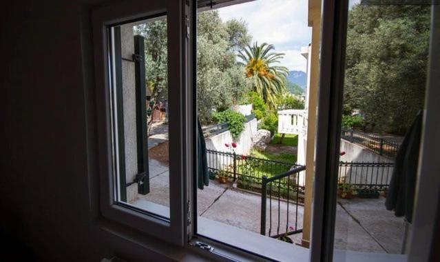 Apartments & Rooms M Petrovac Exterior foto